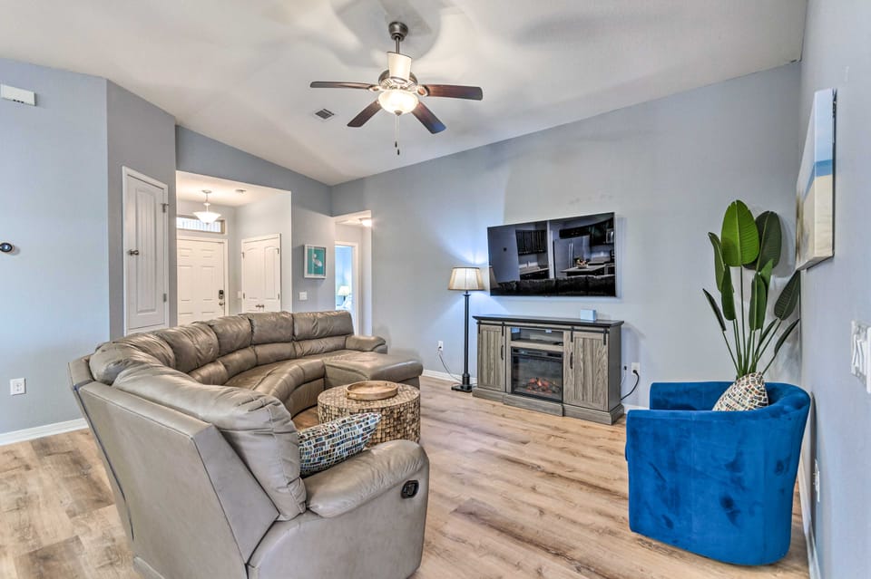 Spacious Navarre Retreat w/ Fenced-In Yard! House in Alabama