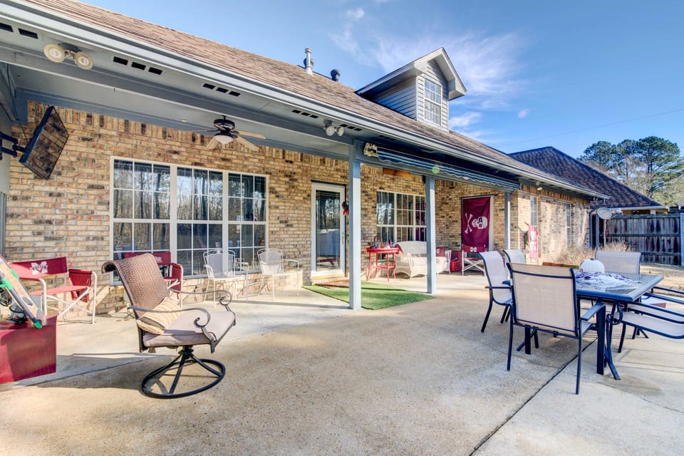 Starkville Vacation Rental ~ 2 Mi to MSU! House in Starkville