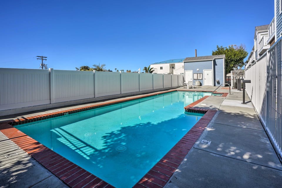 Cozy-Chic Condo: Walk to Beach & Park! Apartment in Capistrano Beach