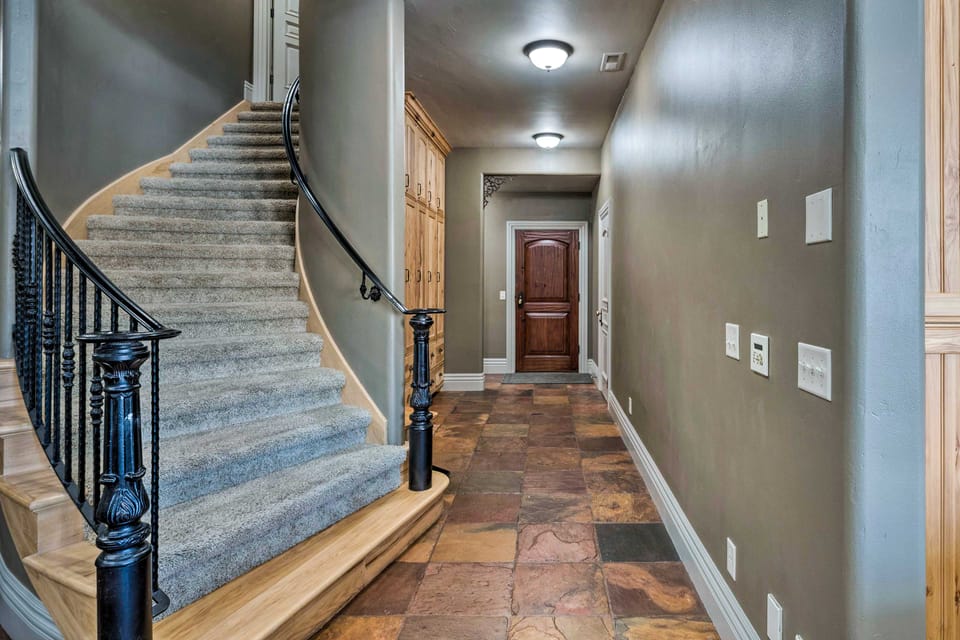 Family-Friendly Utah Vacation Rental Near Skiing! Apartment in Sandy
