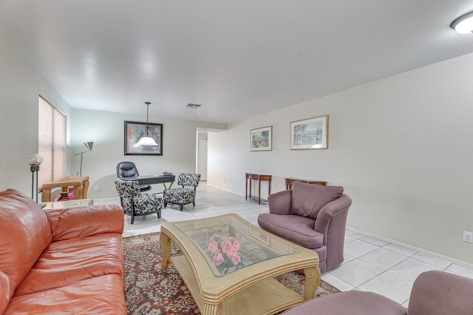 Casa Grande Home Near Golf, Dining & Shops! House in Casa Grande