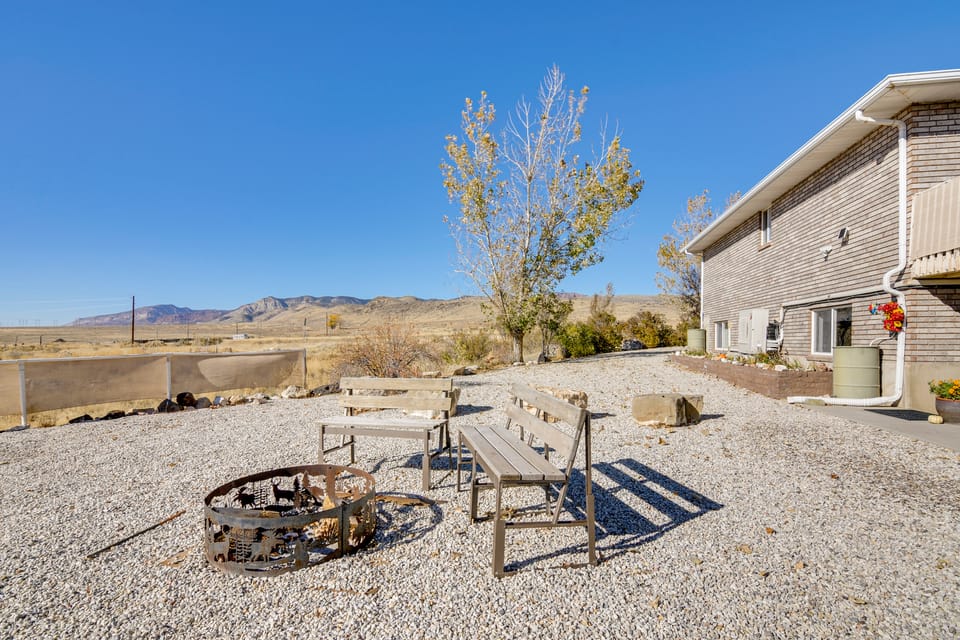 Direct ATV Trail Access! Aurora Group Hub w/ Views Apartment in Utah