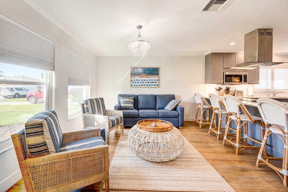 Naples Vacation Home: Private Pool + Hot Tub! House in Naples Park