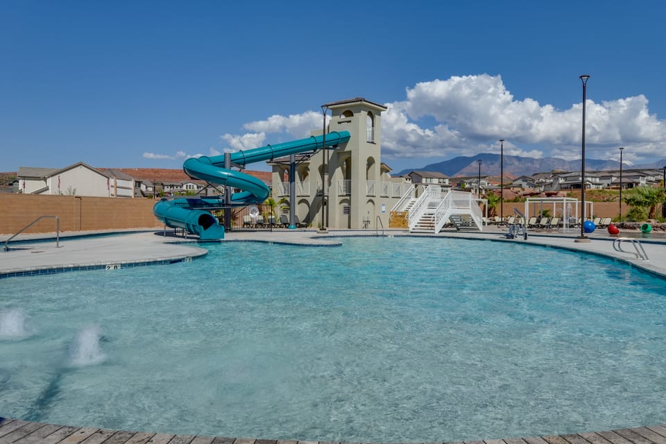 Hike & Golf: Washington Home w/ Hot Tub Access House in Washington