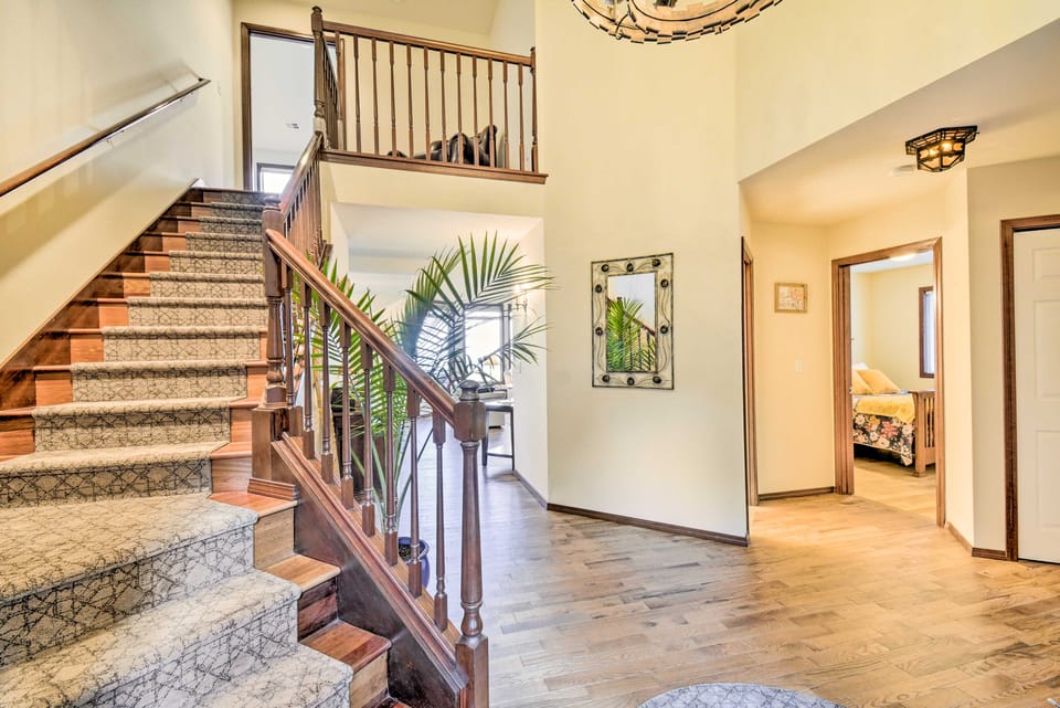 Stunning Sequim Hideaway w/ Hot Tub & Views House in Sequim