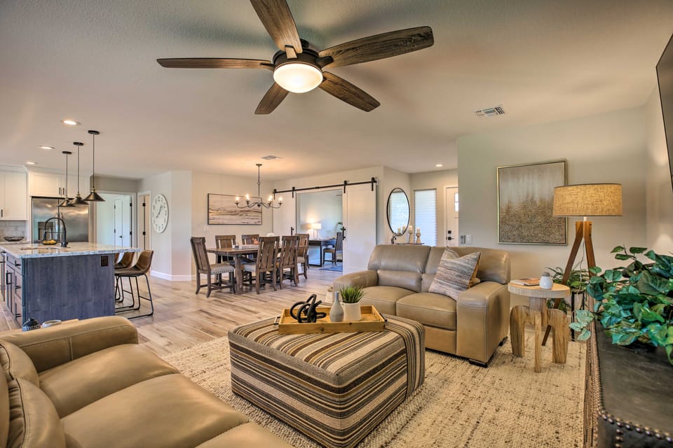 Putting Green, Community Perks: Sun City West Home House in Sun City West