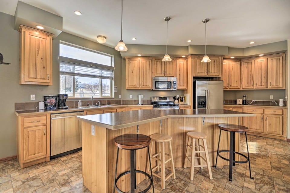 Charming Cody Vacation Home w/ Mtn Views! House in Wyoming