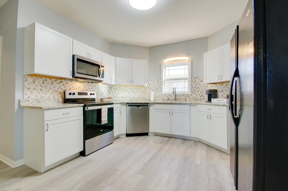 Walk to Dtwn Warrensburg: Cozy Family Home! House in Missouri