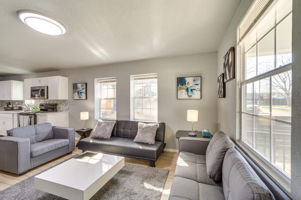 Convenient Tulsa Home - 2 Mi to Downtown! House in Tulsa