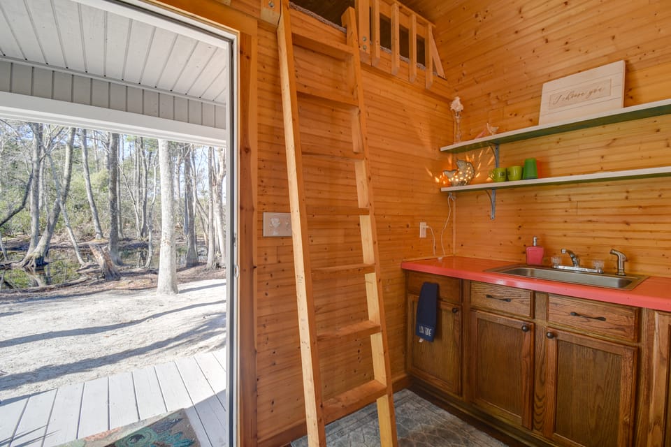 Cozy Calabash Studio ~ 4 Mi to Sunset Beach! Apartment in Sunset Beach
