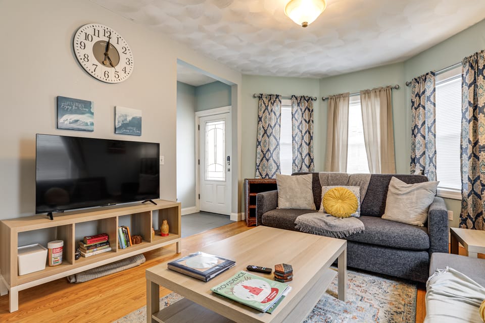 Providence Apartment 1 Mi to Brown University Apartment in Providence