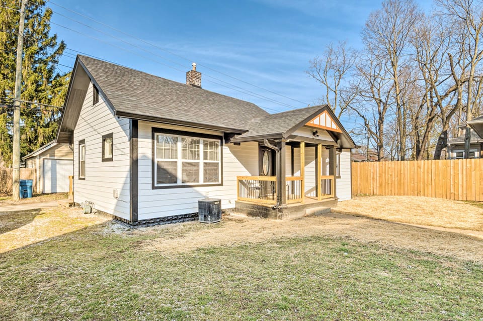 Renovated Indianapolis Home: Central A/C & Porch House in Meridian-Kessler