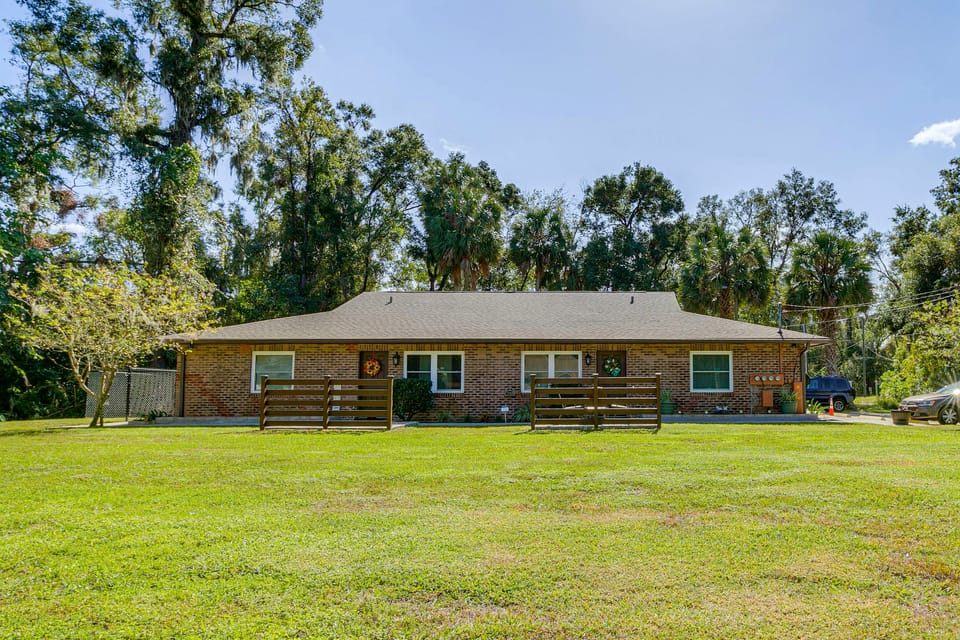 Apt 4 Mi to Ocala Dtwn Square! Easy US-301 Access Apartment in Florida