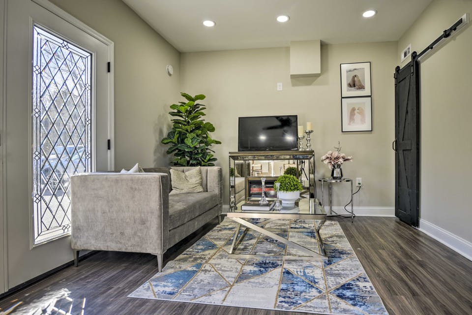 4 Mi to University of Delaware: Cozy Couple's Apt Apartment in Delaware