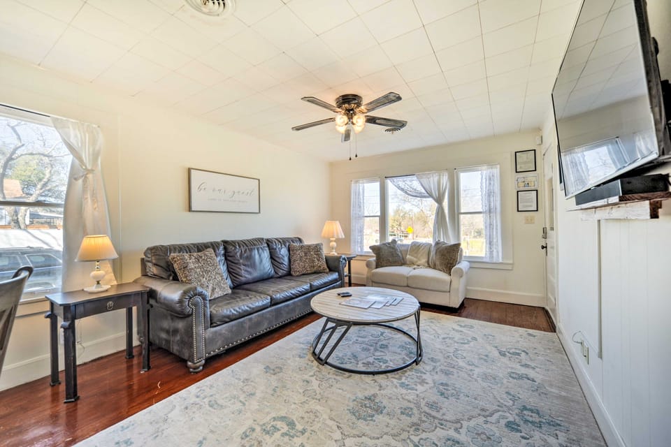 Charming Home Near Downtown Fredericksburg! House in Fredericksburg