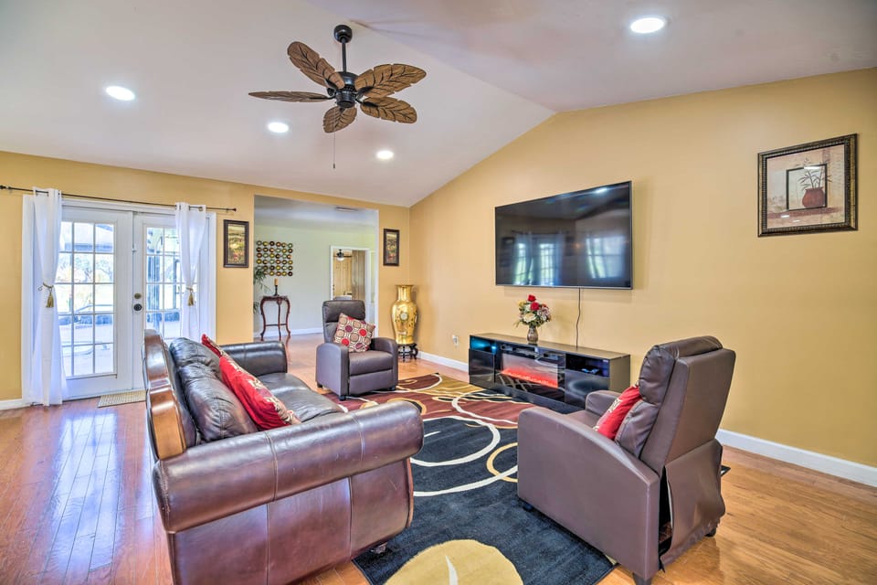 Lanai, Pool & Gas Grill: Sebring Retreat! House in Florida
