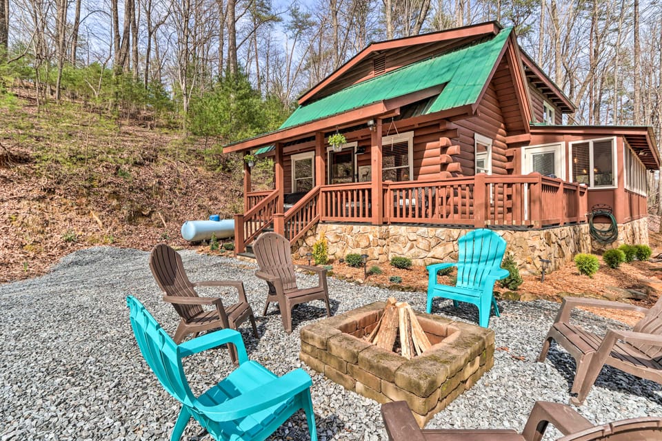 Stunning Ellijay Cabin w/ Community Amenities House in Georgia