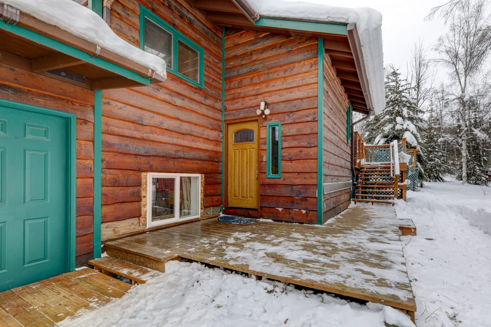 Ideally Located Fairbanks Vacation Rental! House in Alaska