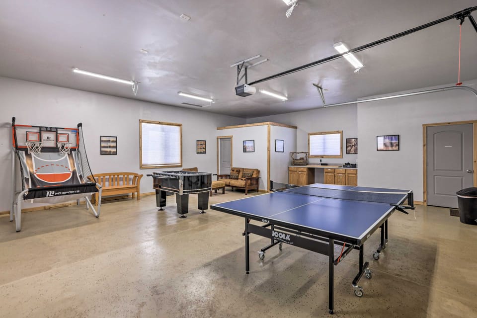 Stunning Utah Home 30 Mi to Zion Nat'l Park House in Utah