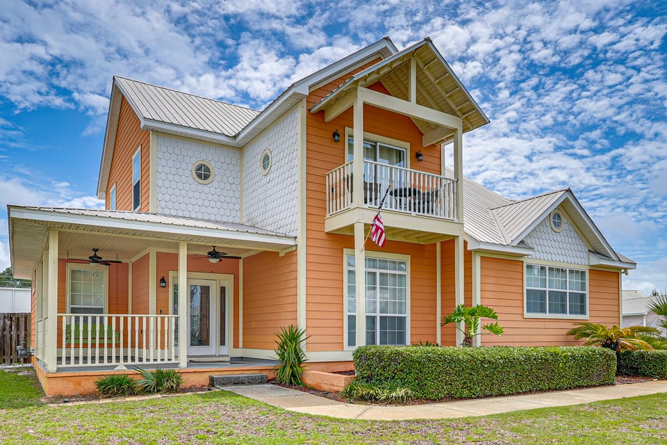 'Bailey's Beach House Retreat' w/ Game Room! House in Panama City Beach