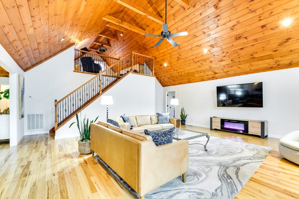 Nebo Home w/ Hot Tub: Wheelchair Accessible House in Tennessee