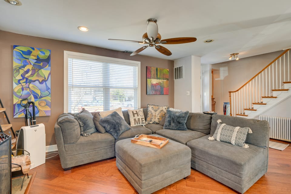WFH-Friendly Vacation Rental in DC! House in District of Columbia