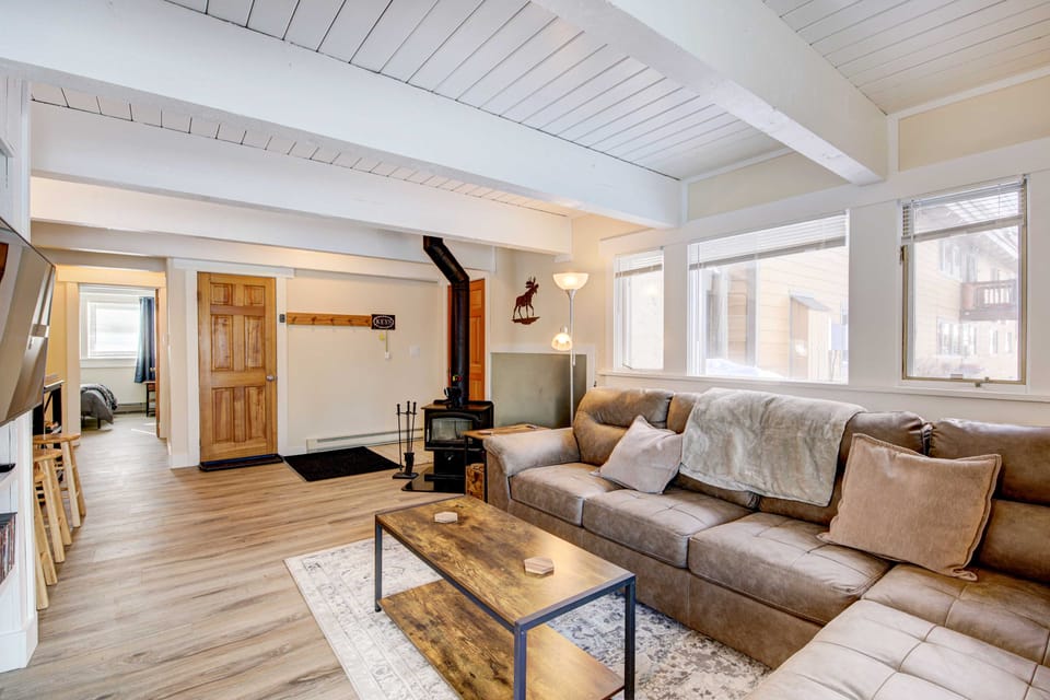 Cozy Condo Near Golf, 7 Mi to Big Sky Resort! Apartment in Big Sky