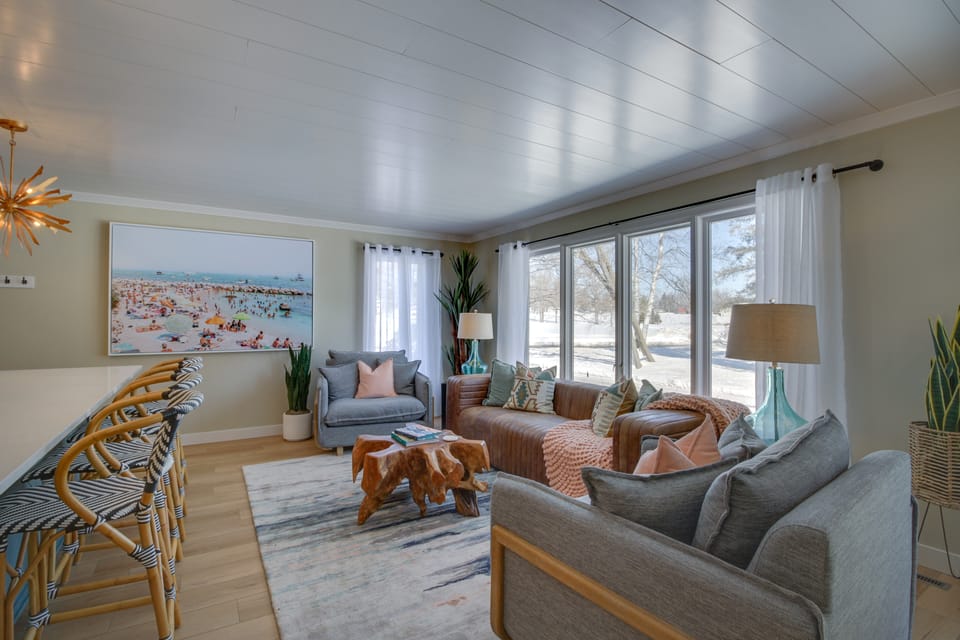 Home Rental on Detroit Lake: Dock, Game Room! House in Detroit Lakes