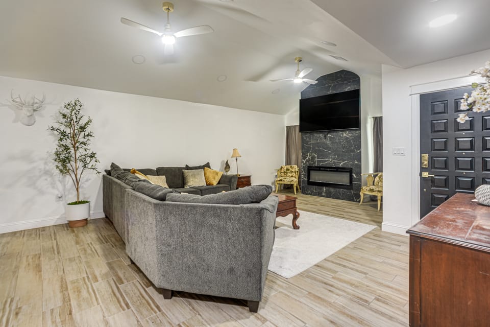 Centrally Located Eagle Pass Home w/ Pool! House in Eagle Pass