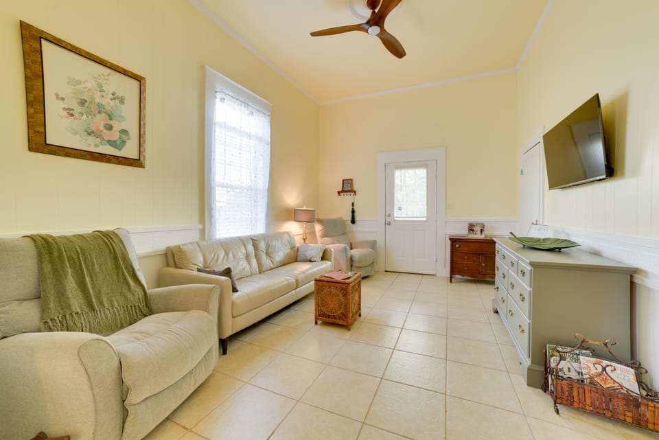 Cozy Thomasville Cottage - Walk to Downtown! Cottage in Thomasville