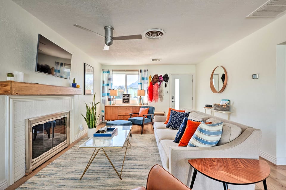 < 4 Mi to Dtwn Palm Springs: Home w/ Private Patio House in Palm Springs