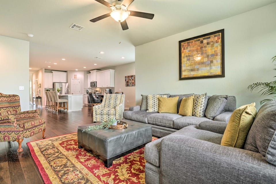 San Antonio Vacation Rental w/ Hot Tub, Yard! House in San Antonio