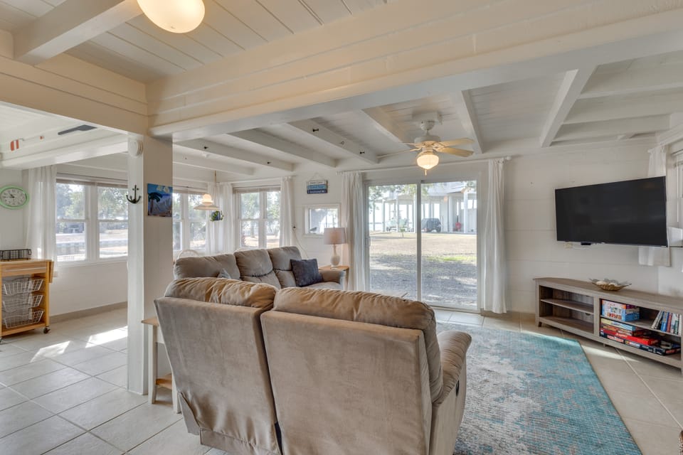 Waterfront Panacea Vacation Rental w/ Dock! House in Florida