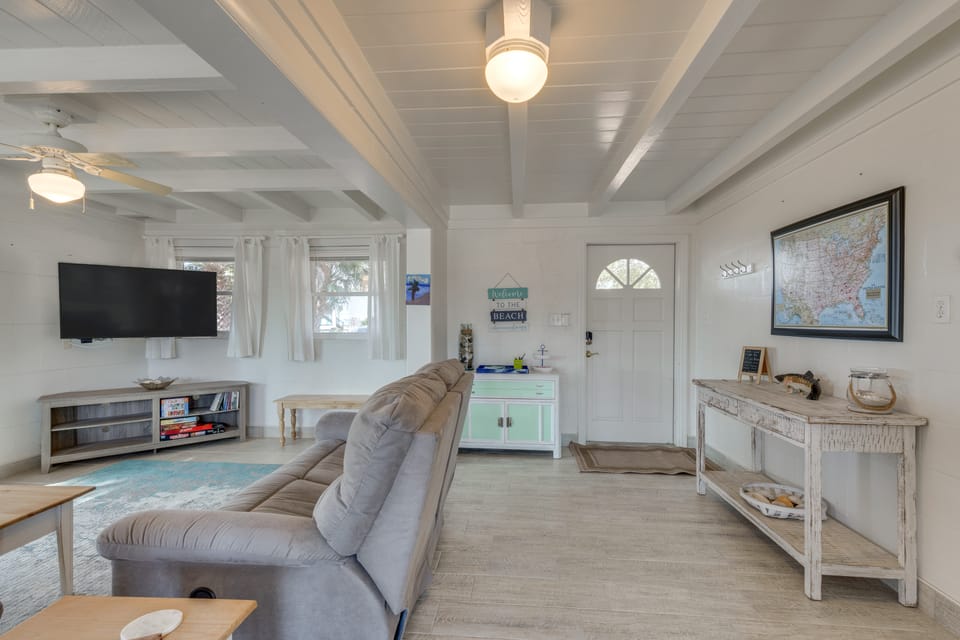 Waterfront Panacea Vacation Rental w/ Dock! House in Florida