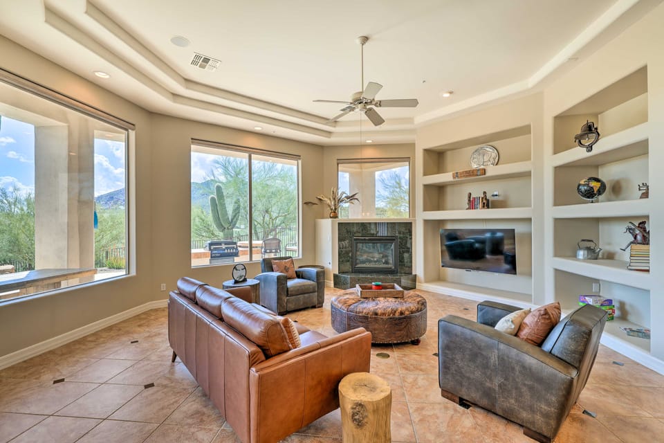Infinity Pool: Stunning Home in Cave Creek! House in Carefree