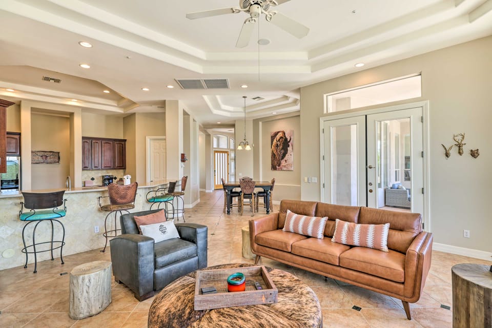 Infinity Pool: Stunning Home in Cave Creek! House in Carefree