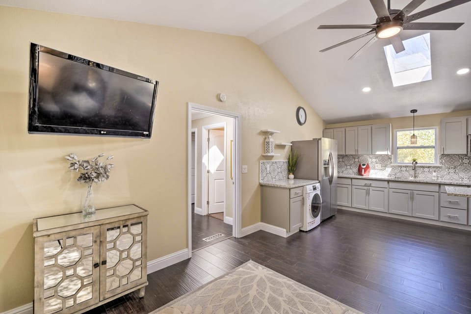 Bay Area Vacation Rental 4 Mi to Stanford! House in Menlo Park