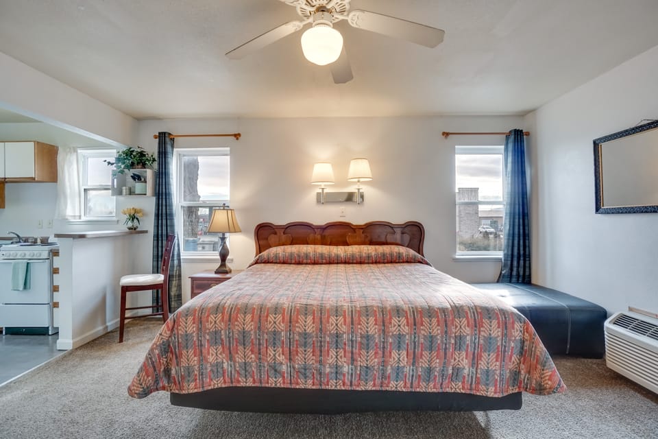 Loveland Vacation Rental Near Downtown! Apartment in Loveland