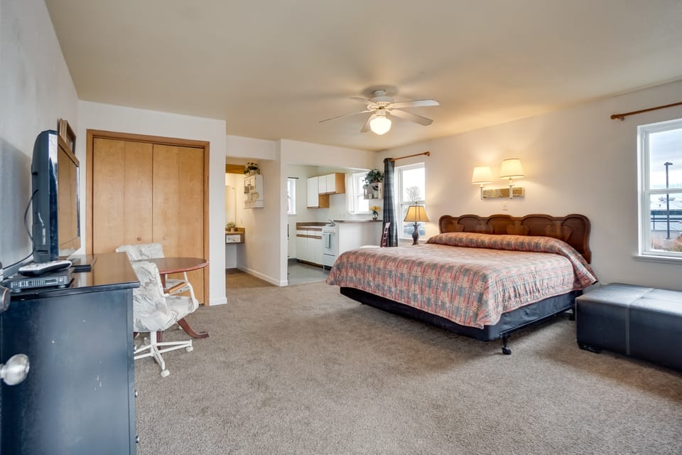 Loveland Vacation Rental Near Downtown! Apartment in Loveland