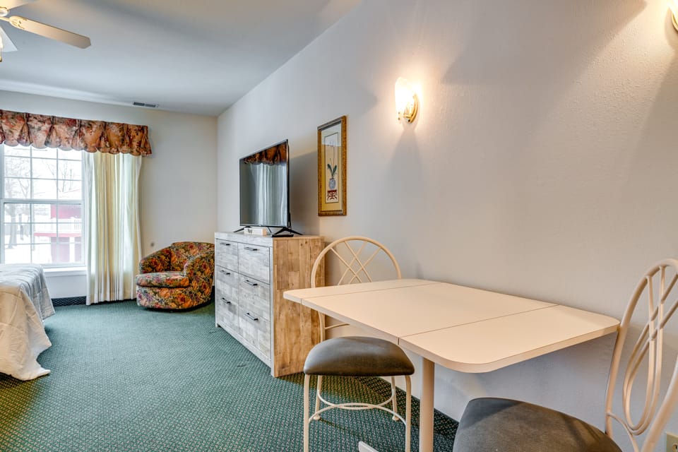 Close to Saginaw Bay Waterfront! Pigeon Studio Apartment in Michigan
