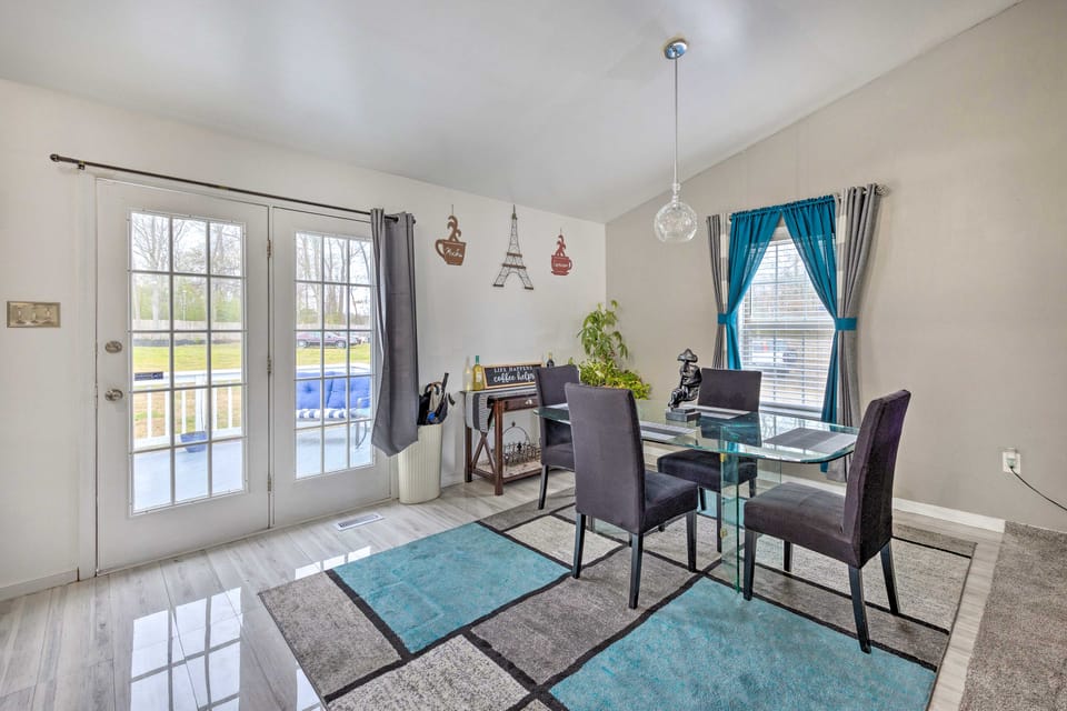 Richmond Home with Pool, 5 Mi to Downtown! House in Virginia