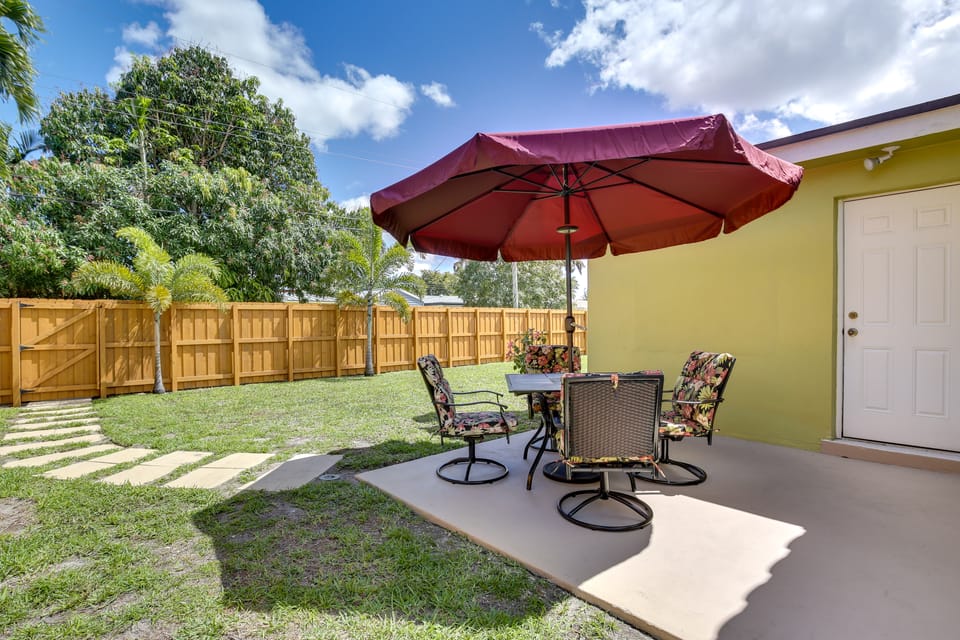 Hollywood Hub Near the Beach & Int'l Soccer Play! House in Hollywood