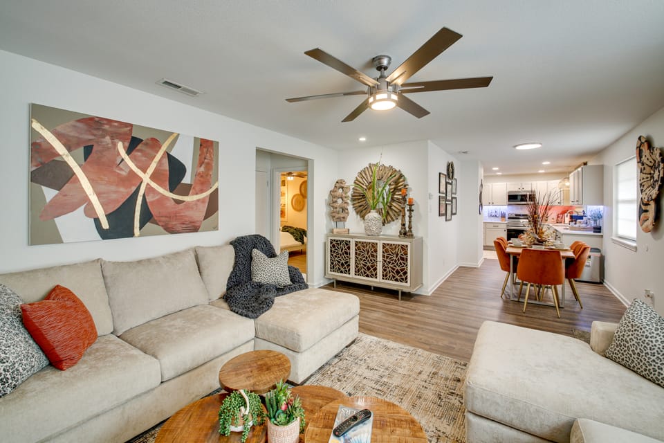 3 Mi to Dtwn Hot Springs: Modern Condo! Apartment in Hot Springs