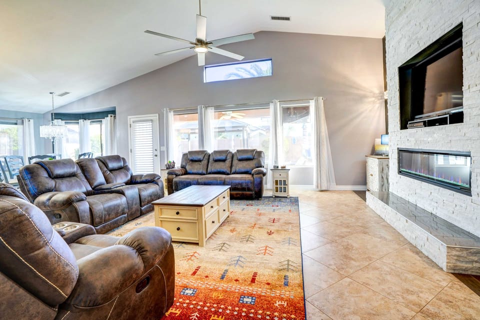 Pets Welcome! Group Retreat w/ Pool in Surprise! House in El Mirage