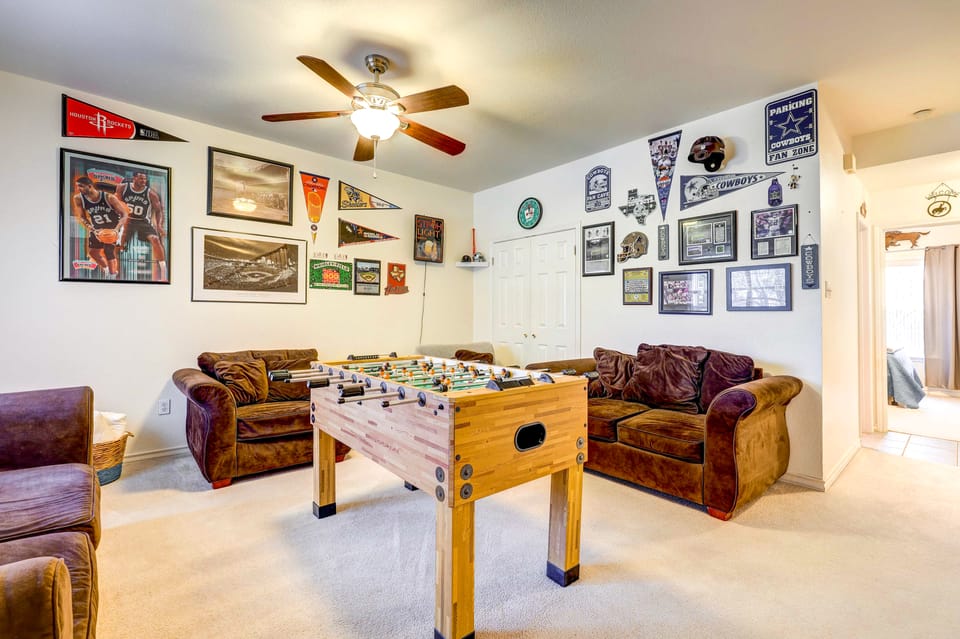 Canyon Lake Getaway w/ Fire Pit, Boat Ramp Nearby! House in Canyon Lake