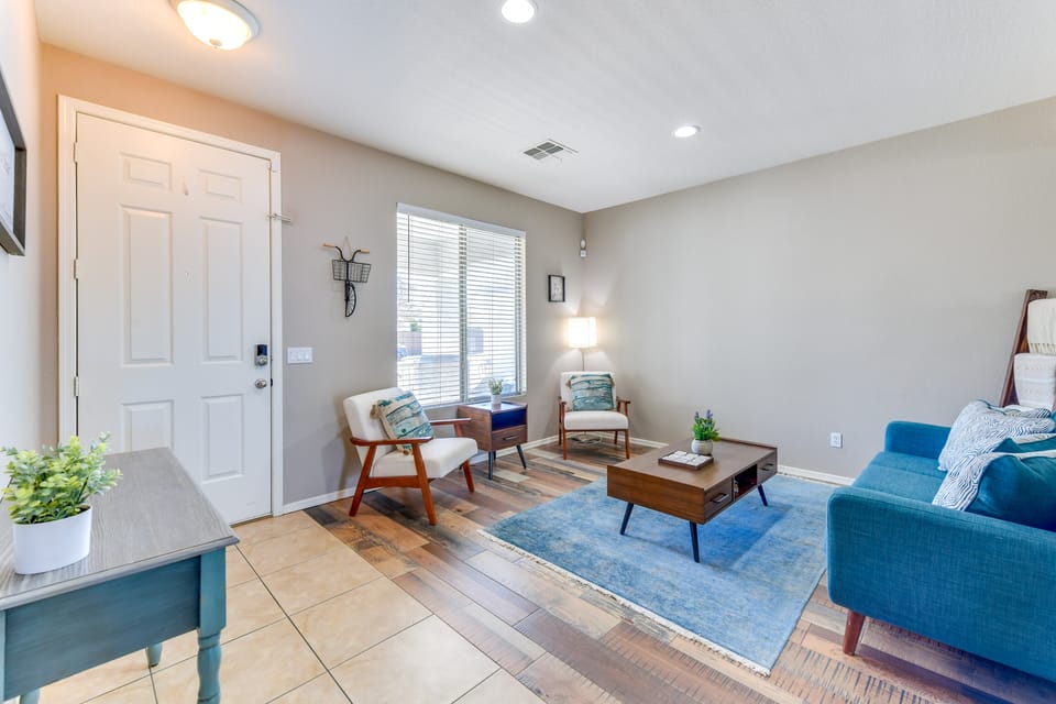 Group Getaway w/ Pool & Patio in San Tan Valley! House in San Tan Valley