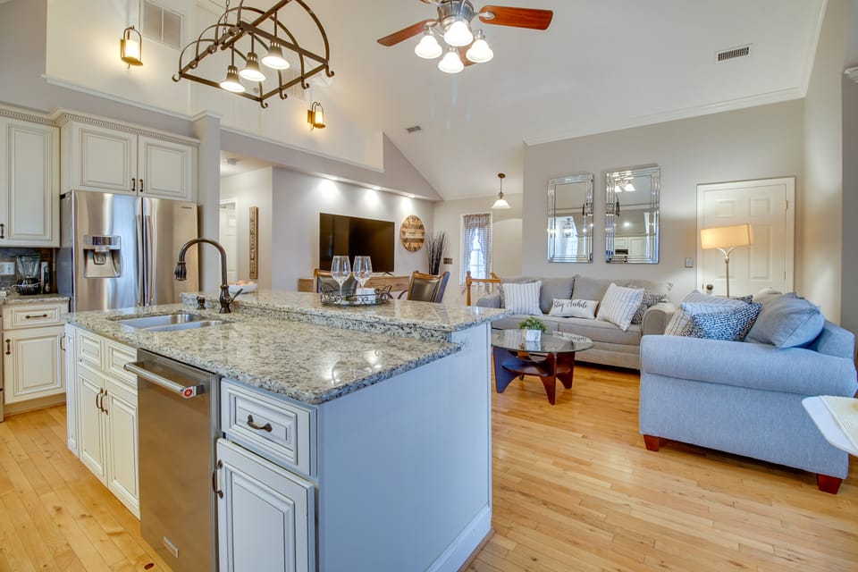 Cozy Virginia Vacation Rental w/ Seasonal Pool! Cottage in Maryland