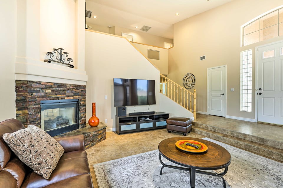 Pool, Fire Pit: Central Cave Creek Retreat! House in Phoenix