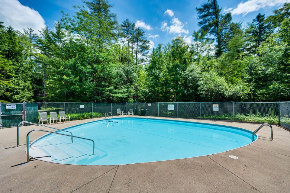 Bartlett Vacation Rental w/ Wraparound Deck! Apartment in Bartlett
