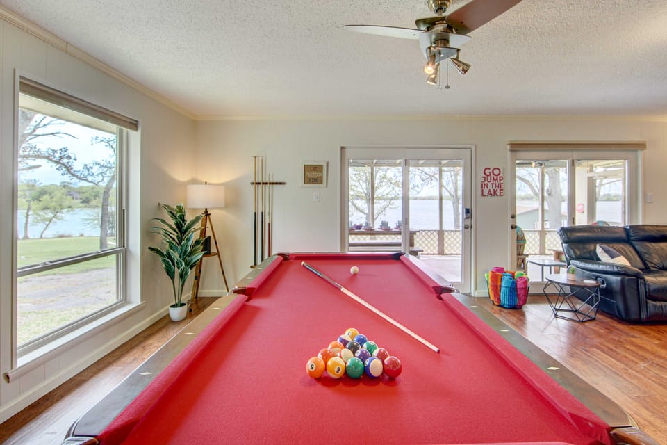 Mineola Lake House w/ Dock & Fire Pit! Cottage in Texas